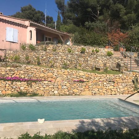 Hauteurs De Toulon : Charmant Studio Piscine Εξωτερικό φωτογραφία